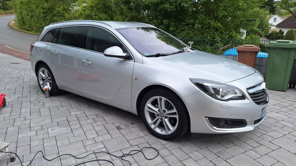 Opel Insignia 213.000 km 6.299 &euro; Sundern 59846
