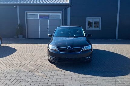 Skoda Rapid 152.304 km 5.700 &euro; Hofgeismar 34369