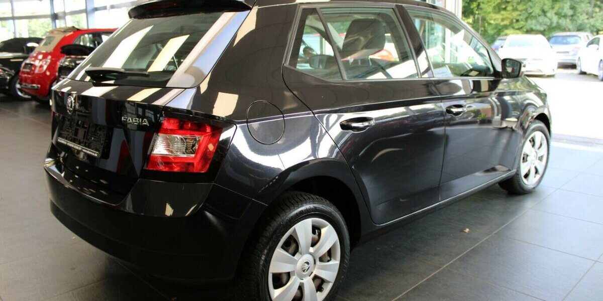 Skoda Fabia 1.0 MPI Cool Edition 66.971 km 8.980 &euro; Euskirchen 53881