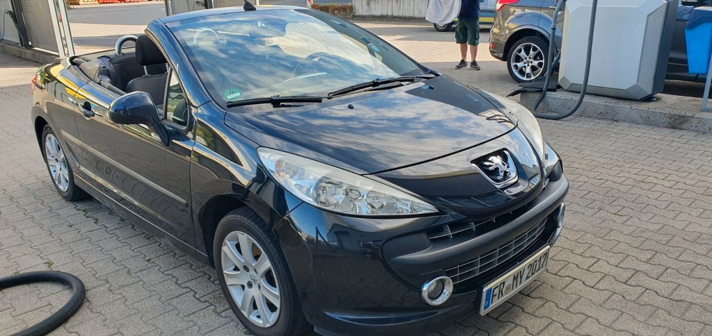Peugeot 207 149.000 km 2.690 &euro; Winnenden 71364