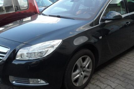 Opel Insignia 193.019 km 2.699 &euro; Regensburg 93055