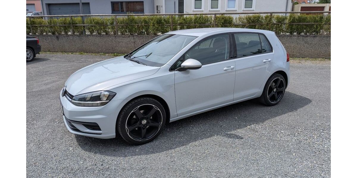 VW Golf 148.500 km 6.500 &euro; Riedlingen 88499