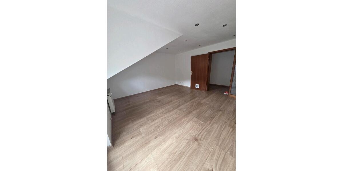 Dachgeschoßwohnung Geislingen an der Steige - 2 Zimmer, 51 m&sup2;, 179.000&euro; | Angebot:26268614