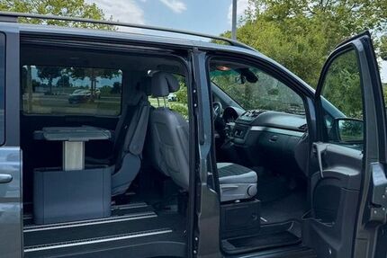 Mercedes-Benz Viano 110.000 km 3.150 &euro; Berlin 13403