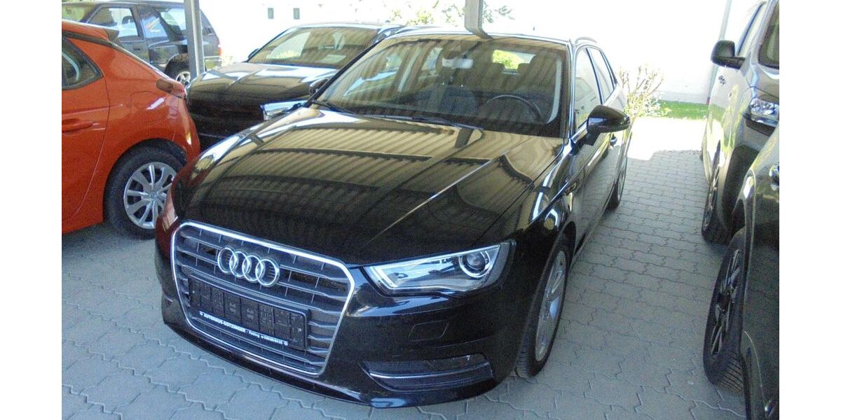 Audi A3 204.600 km 9.890 &euro; Petting 83367