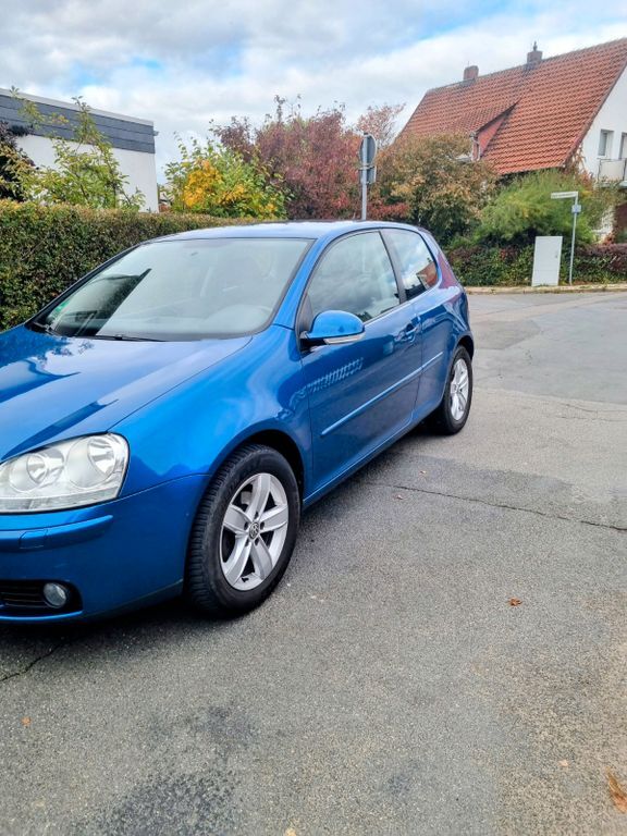 VW Golf 173.500 km 2.400 € Salzgitter 38226