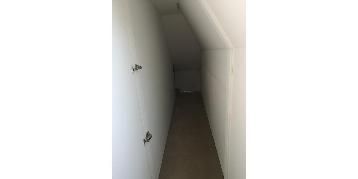 Wunderschöne, helle, geräumige 4 Zimmer Wohnung zimmer