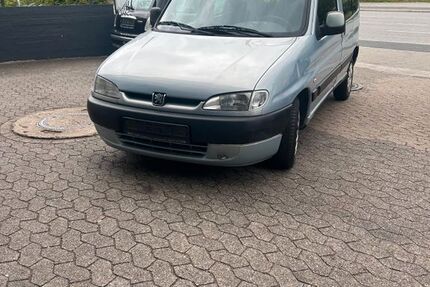 Peugeot Partner 220.000 km 950 € Kiel 24148