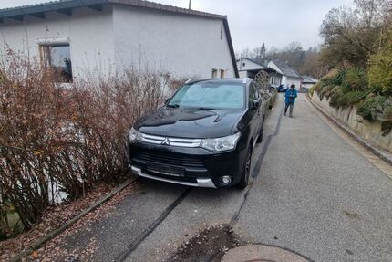 Mitsubishi Outlander 53.000 km 15.499 &euro; Regenstauf 93128