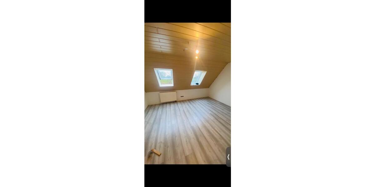 Doppelhaushälfte Altenkunstadt - 4.5 Zimmer, 143 m&sup2;, 1.250&euro; | Angebot:26546690