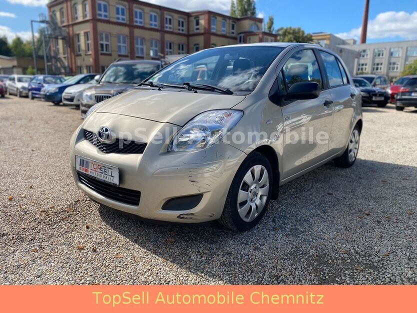 Toyota Yaris 141.340 km 3.000 € Chemnitz 09120