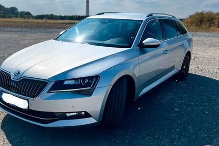 Skoda Superb 121.000 km 18.490 &euro; Bad Lippspringe 33175