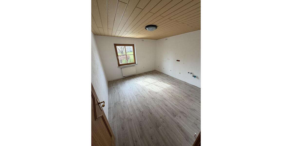 Einfamilienhaus Fürstenfeldbruck - 7 Zimmer, 185 m&sup2;, 1.950&euro; | Angebot:25442075