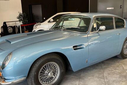 Aston Martin DB 10.300 km 295.000 &euro; Riemerling bei München 85521