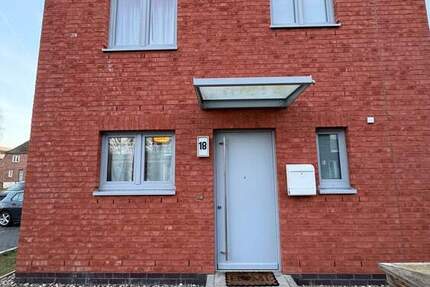 Haus Schleswig - 3 Zimmer, 93 m&sup2;, 1.450&euro; | Angebot:25704082
