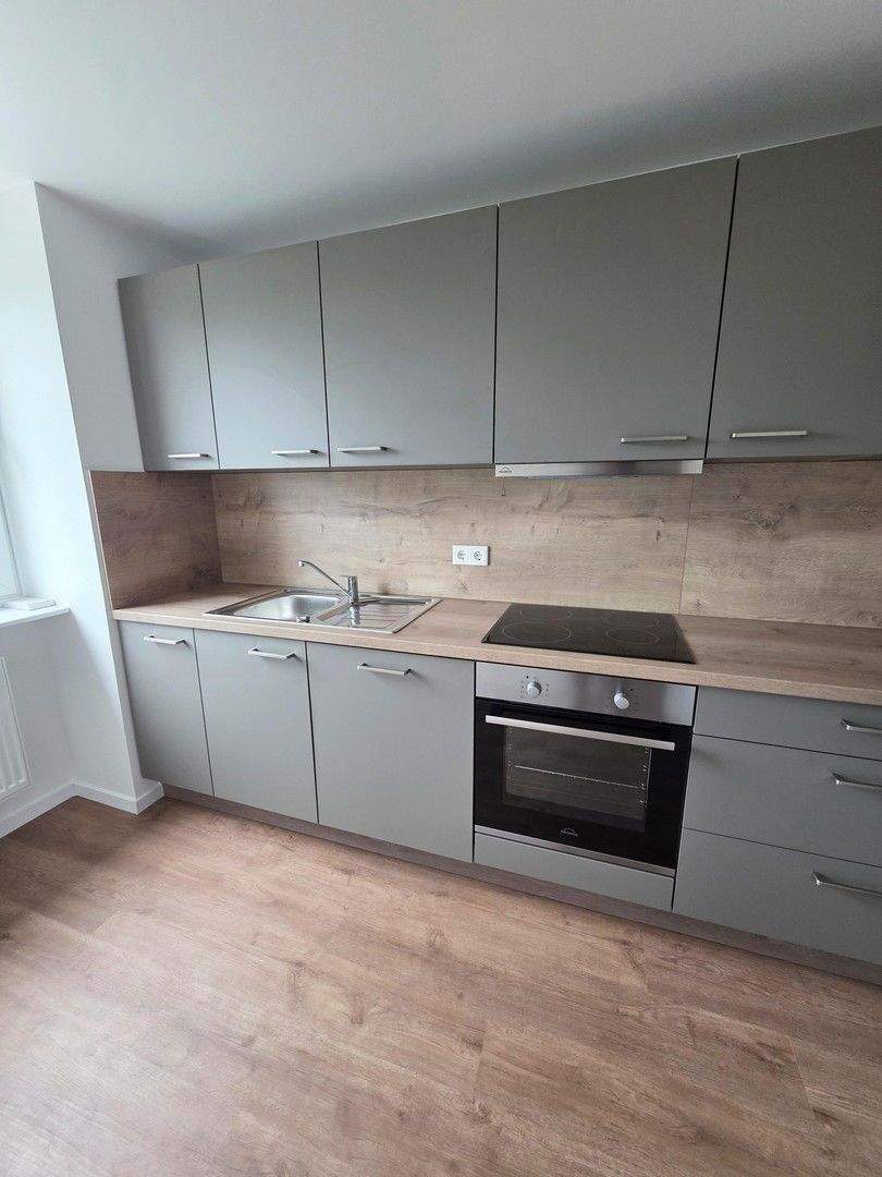 2 Zimmer Wohnung in Fürth komplett renoviert mit Balkon zentrale Lage in Fürth PROVISIONSFREI 2 zimmer