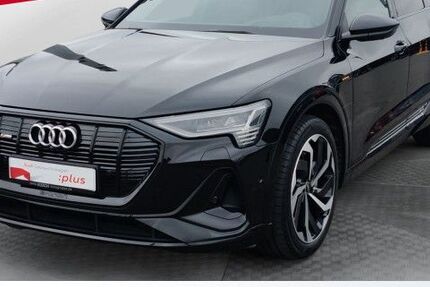 Audi e-tron 23.500 km 44.890 € Schwäbisch Hall 74523