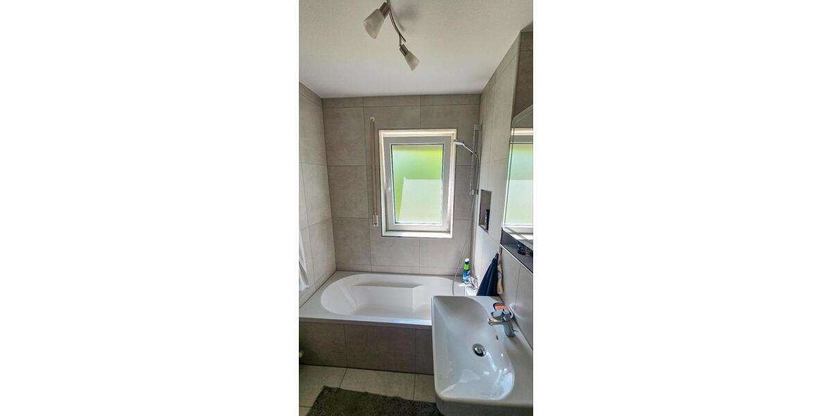Erdgeschoßwohnung Estenfeld - 3 Zimmer, 66 m&sup2;, 269.000&euro; | Angebot:27223272