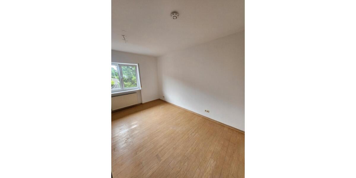 Etagenwohnung Nohfelden - 3 Zimmer, 90 m&sup2;, 954&euro; | Angebot:25361020