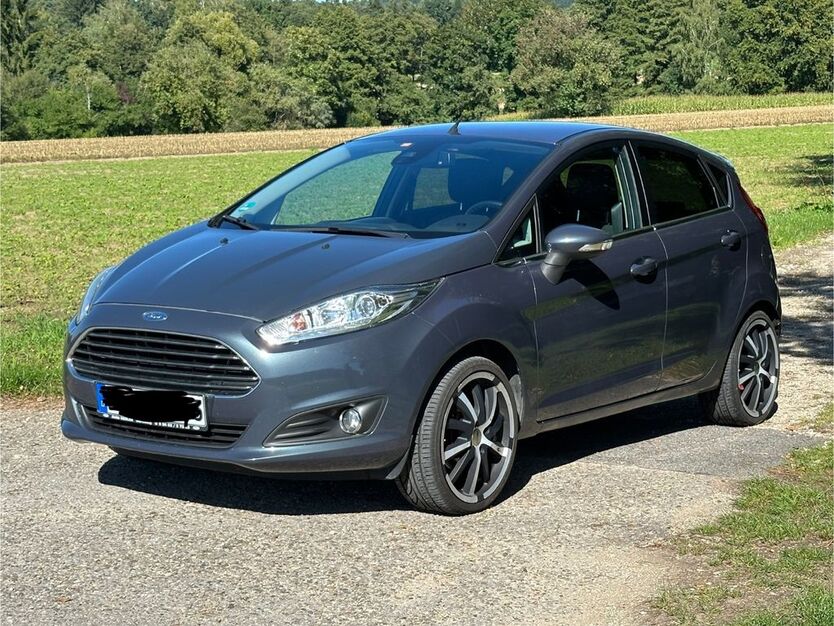 Ford Fiesta 213.000 km 3.350 € Berching 92334