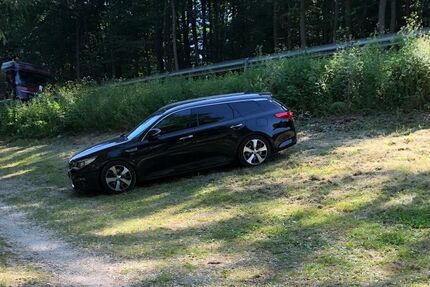 Kia Optima 102.000 km 17.999 &euro; Oberkochen 73447