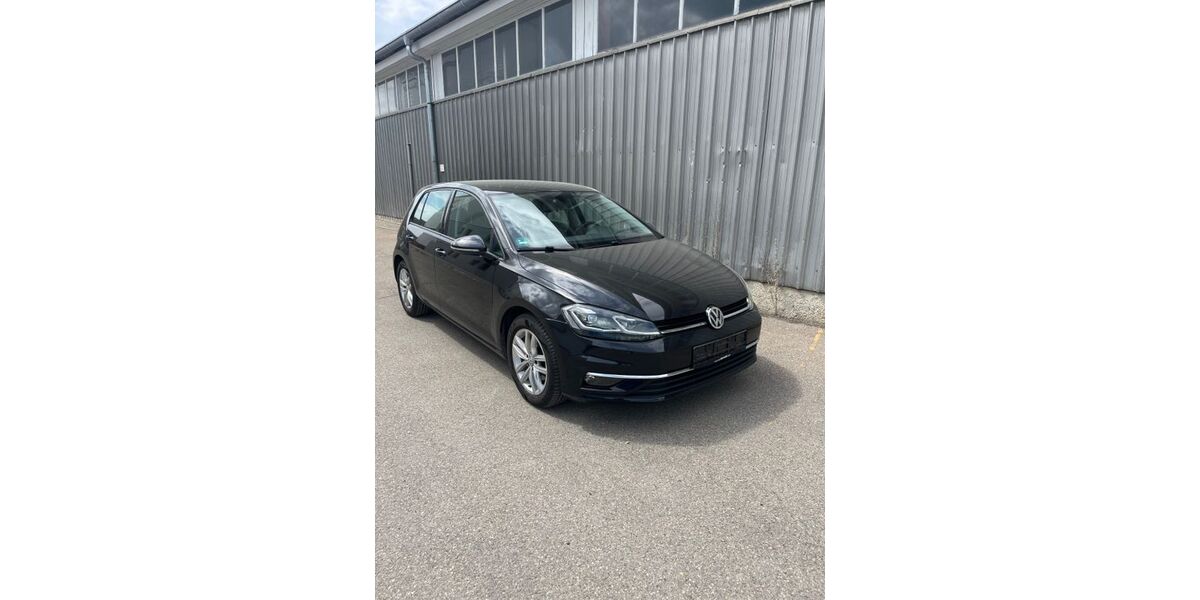 VW Golf 87.600 km 15.489 &euro; Zusmarshausen 86441