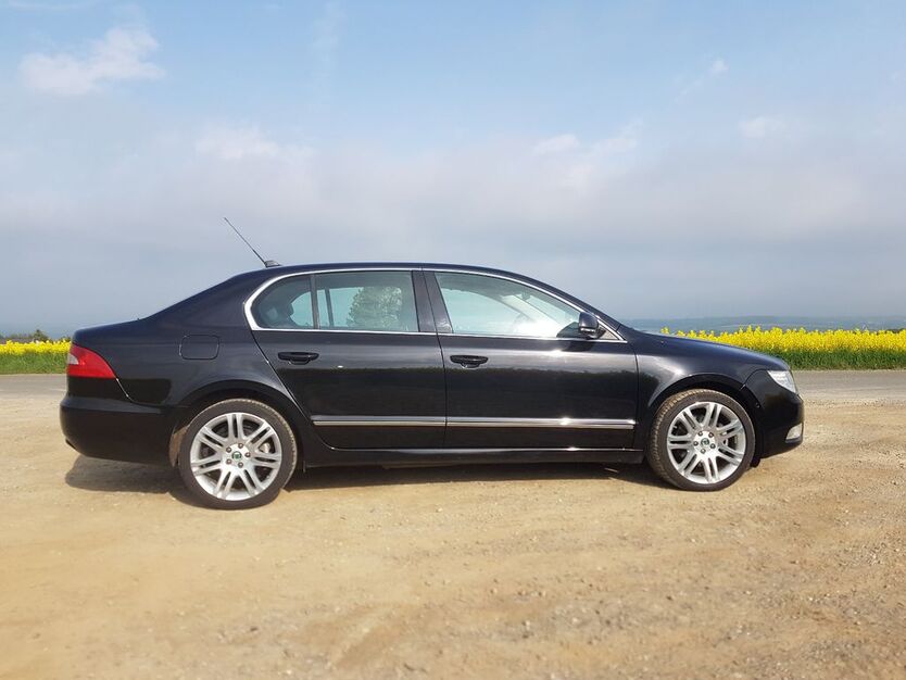 Skoda Superb 274.000 km 6.995 € Mohlsdorf 07987