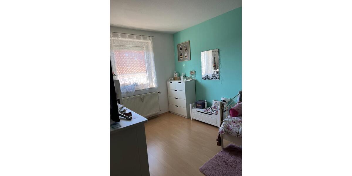 Doppelhaushälfte Gosheim - 7 Zimmer, 170 m&sup2;, 328.000&euro; | Angebot:26356023