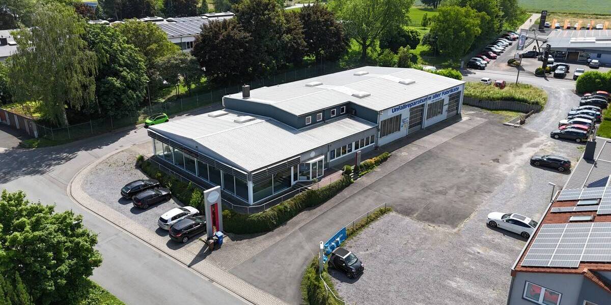 Autohaus mit Halle, Büro & Showroom in Top-Lage - Ideal für Kfz, Logistik oder Handel zimmer