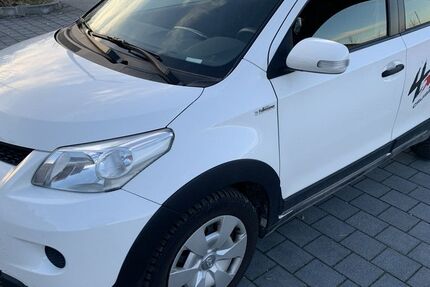 Toyota Urban Cruiser 198.000 km 5.990 &euro; Lenggries,Fleck 83661