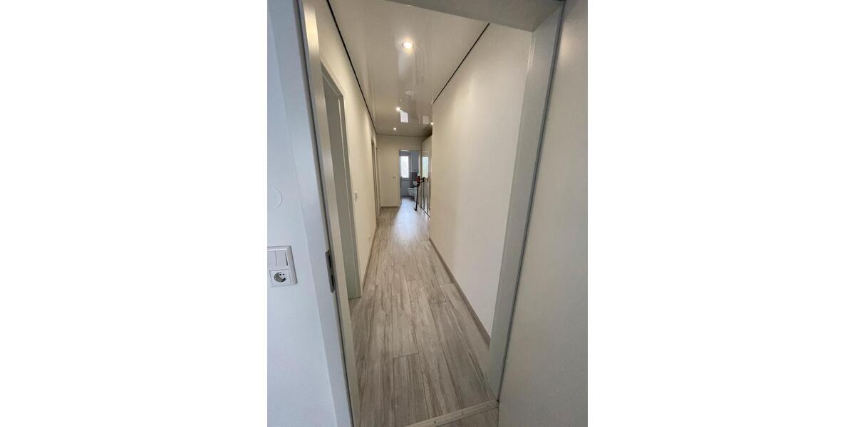 Etagenwohnung Wiesloch - 3 Zimmer, 64 m&sup2;, 300.000&euro; | Angebot:26313804