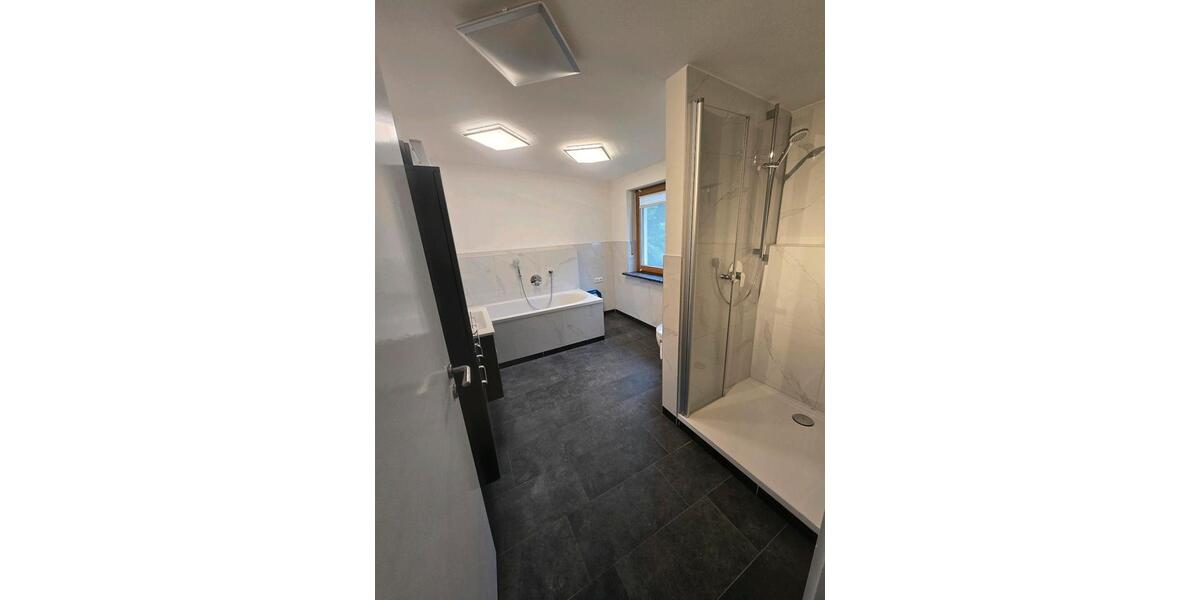 Erdgeschoßwohnung Bad Neustadt an der Saale - 3 Zimmer, 100 m&sup2;, 1.250&euro; | Angebot:26561792