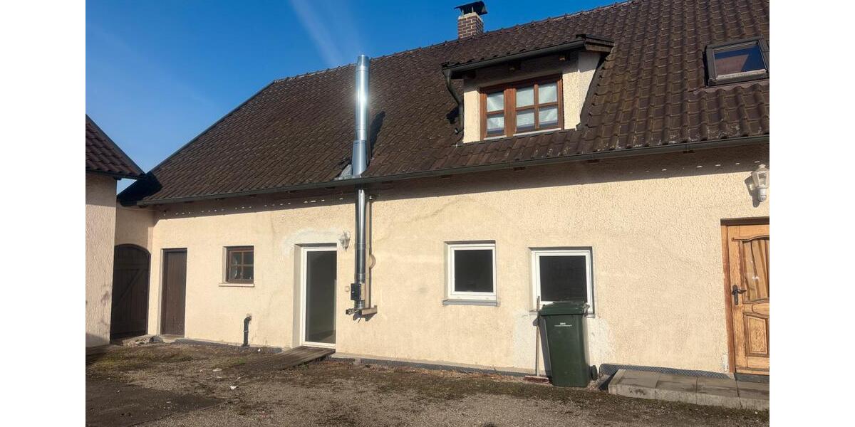 Etagenwohnung Essenbach - 5 Zimmer, 130 m&sup2;, 22&euro; | Angebot:25340172