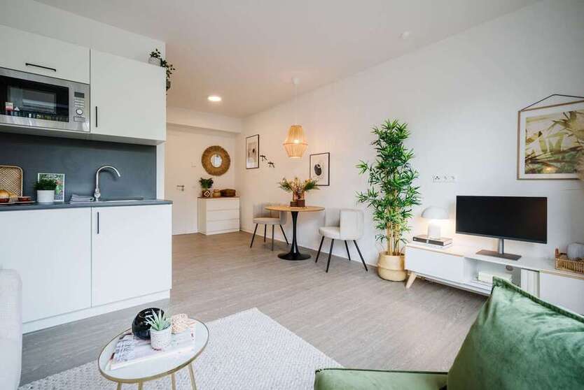 Wohnung zum Kaufen in Frankfurt 207.900 € 25.48 m²