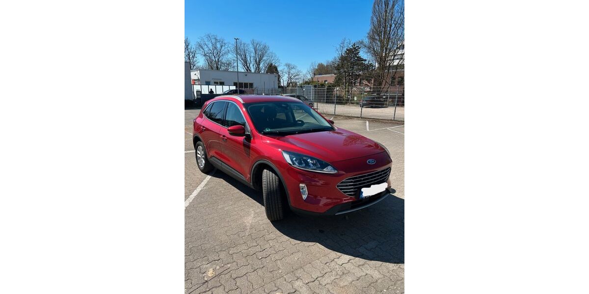 Ford Kuga 93.600 km 15.500 &euro; Hamburg 22301