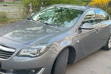 Opel Insignia 81.000 km 9.200 &euro; Berlin 14197