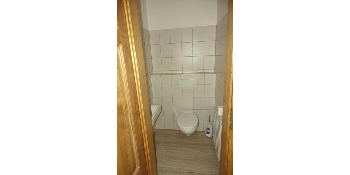 Etagenwohnung Sonneberg - 2 Zimmer, 90 m&sup2;, 750&euro; | Angebot:25311571