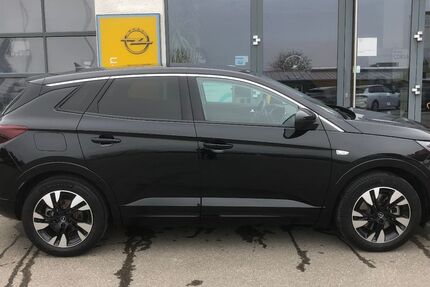 Opel Grandland (X) 17.000 km 25.900 &euro; Munderkingen 89597