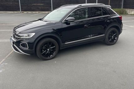 VW T-Roc 22.100 km 25.400 &euro; Königstein 61462