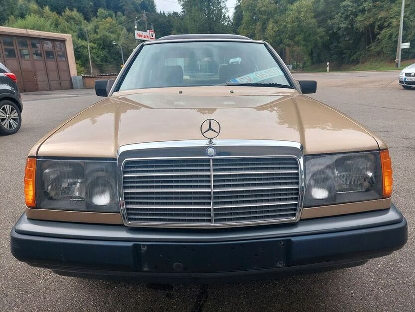 E 200