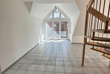 4-Zimmer Wohnung in ruhiger Lage in Burgweinting - ab Okt 25