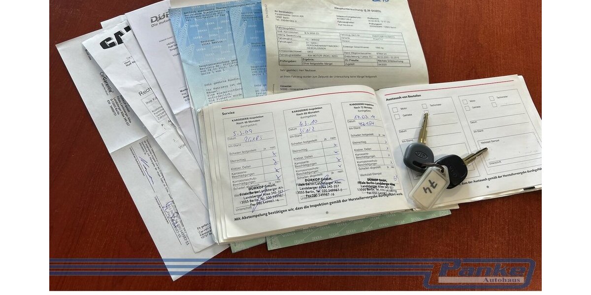 Kia Carens 2.0 16V EX Van*SchiebeD.*Klima*PDC*Bluet* 109.096 km 1.100 € Berlin 13187