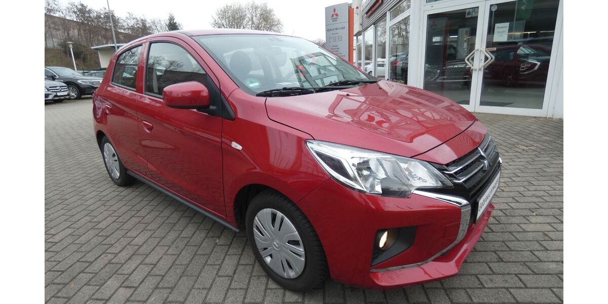 Mitsubishi Space Star 3.203 km 10.490 &euro; Radebeul 01445