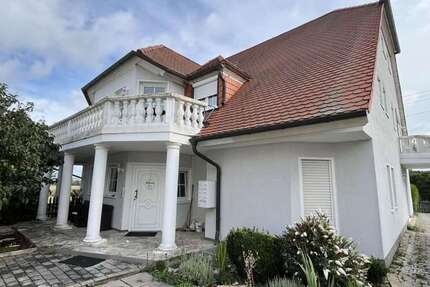 Wohnung zum Kaufen in Cadolzburg 249.000 € 94 m² 2 zimmer