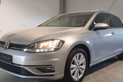 VW Golf 95.300 km 15.990 € Wörth an der Donau 93086