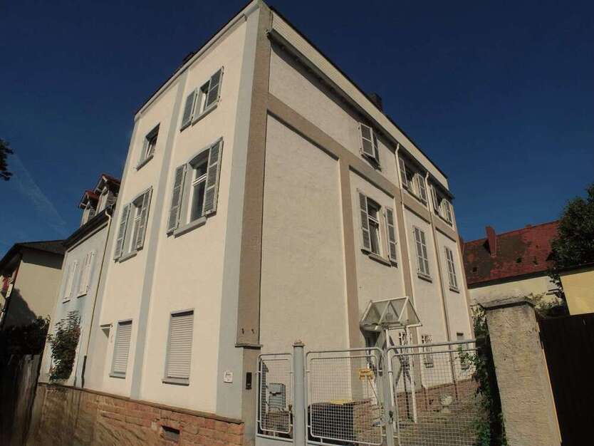 Haus zum Kaufen in Frankenthal 579.000 € 290.18 m²