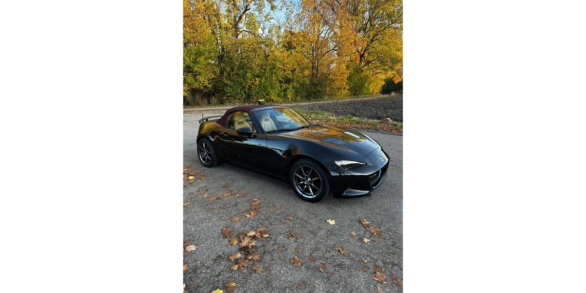 Mazda MX-5 73.329 km 22.999 &euro; München 80636