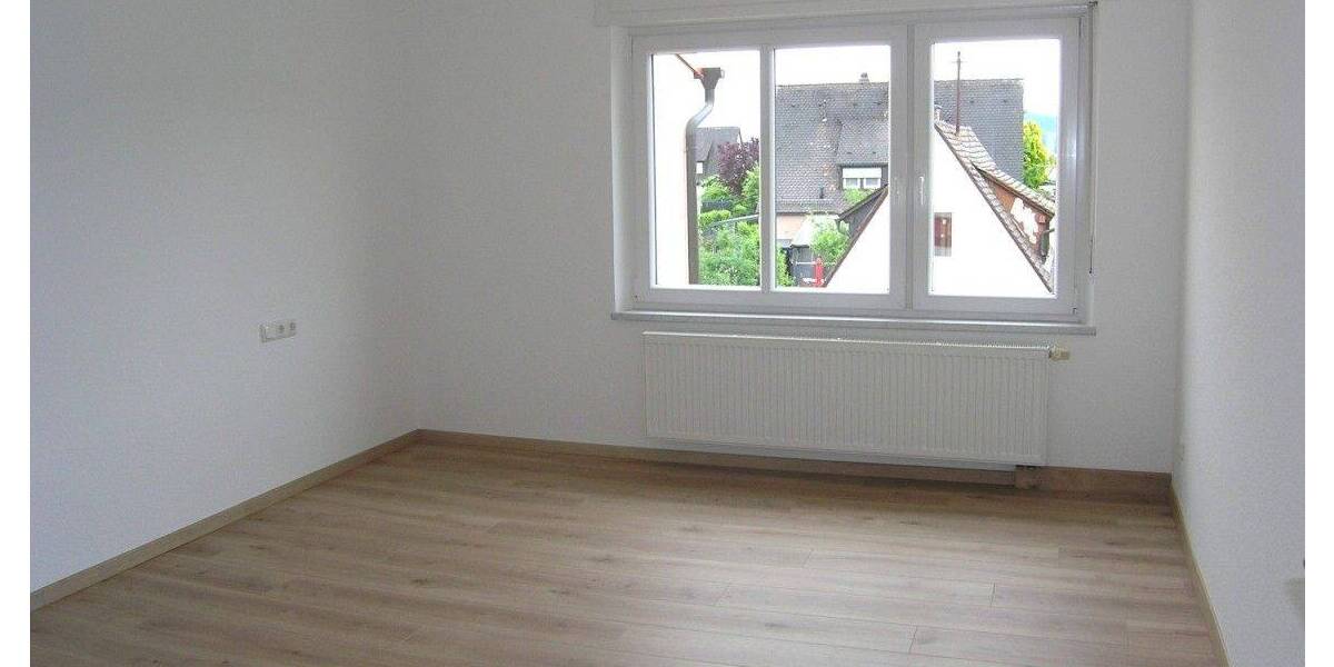 Etagenwohnung Lauf Heuchling - 3 Zimmer, 72 m&sup2;, 750&euro; | Angebot:26887843
