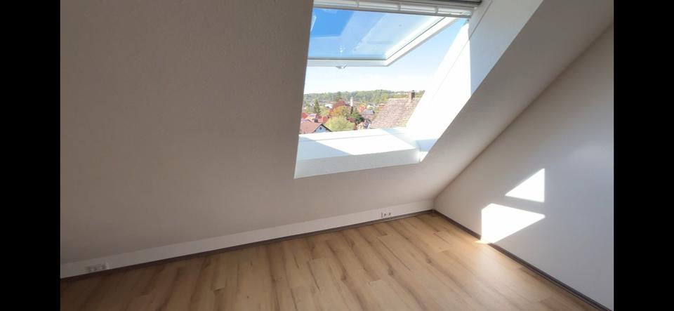 Dachgeschoßwohnung Donaueschingen - 2.5 Zimmer, 77 m&sup2;, 800&euro; | Angebot:26368818