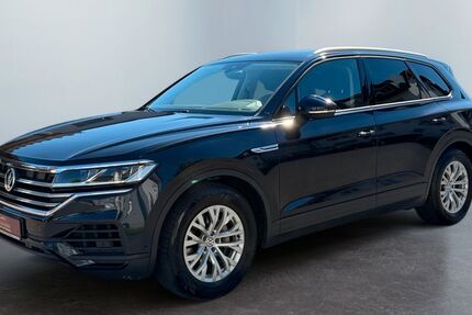 VW Touareg 119.994 km 28.980 &euro; Wartenberg-Angersbach 36367